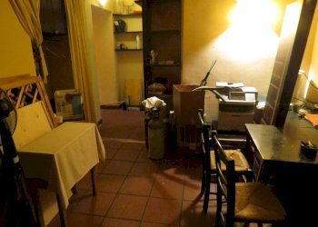 Shop Via Palestro, 48, Genova (neighborhood Castelletto) - photo 22