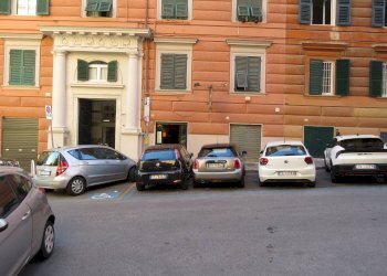Shop Via Palestro, 48, Genova (neighborhood Castelletto) - photo 35