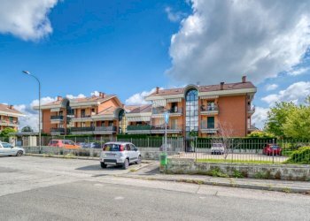 Three-room apartment Via orbassano, Piossasco - photo 3