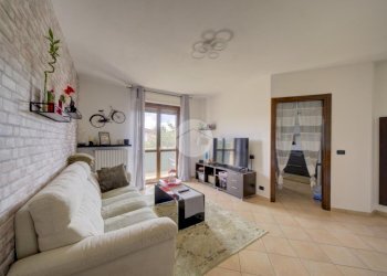 Three-room apartment Via orbassano, Piossasco - photo 11
