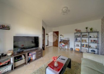 Three-room apartment Via orbassano, Piossasco - photo 12