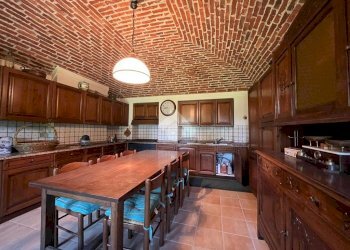 Villa Frazione Spineto, Castellamonte - photo 5