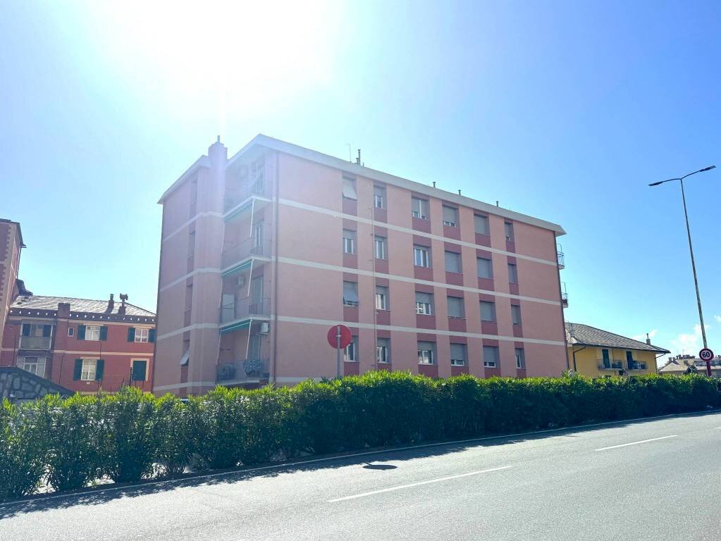 Bilocale corso Europa, frazione Quinto Al Mare, Genova - foto 1