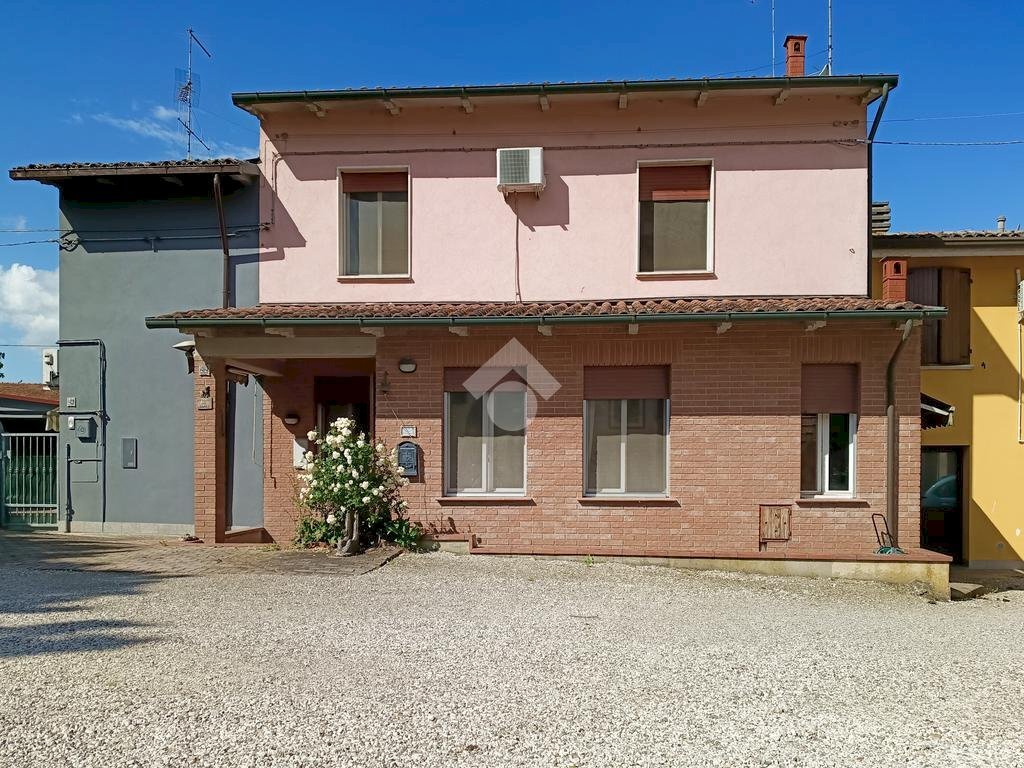 Three-room apartment Via del Teatro, Molinella - photo 1