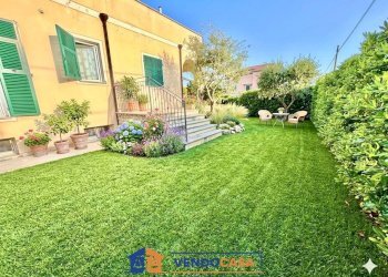 Four-room apartment Loano - photo 2