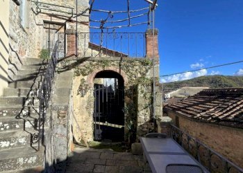 Casa indipendente Bagni di Lucca - foto 9
