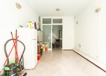 Deposit via munari, Correggio - photo 1