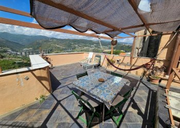 Four-room apartment Via Peri, Sanremo - photo 4