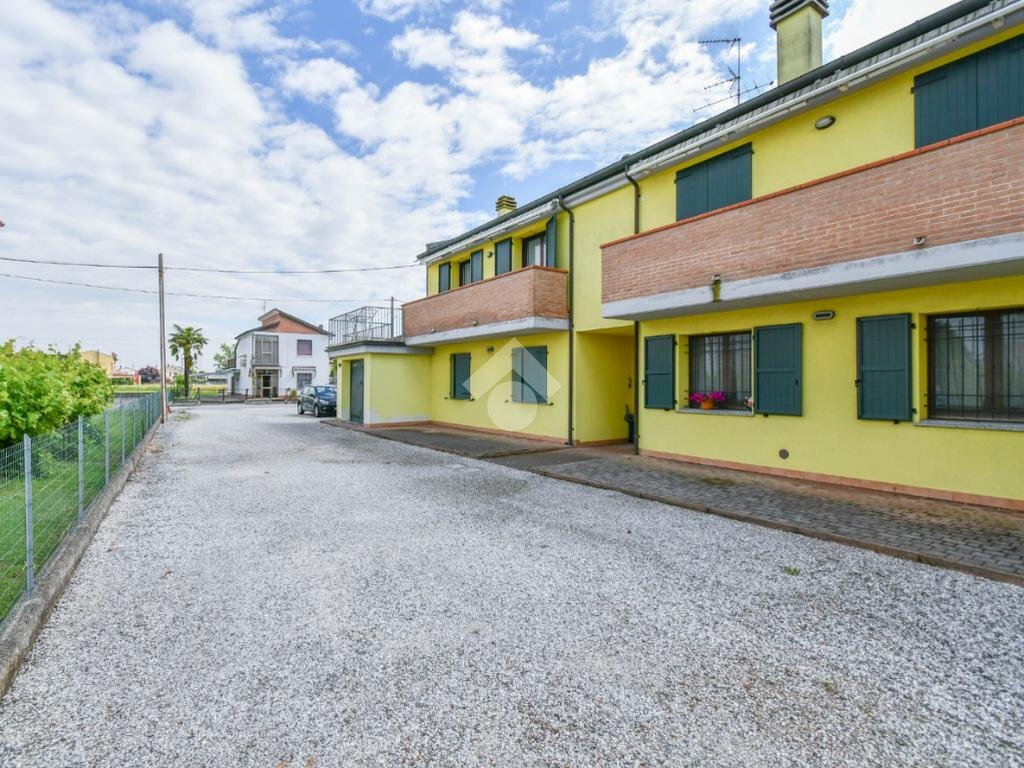 Three-room apartment Via Russia, Poggio Renatico - photo 1