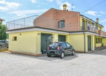 Three-room apartment Via Russia, Poggio Renatico - photo 2