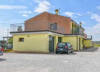 Three-room apartment Via Russia, Poggio Renatico - photo 3