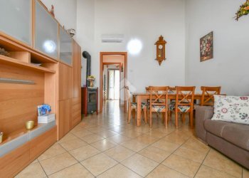 Three-room apartment Via Russia, Poggio Renatico - photo 9