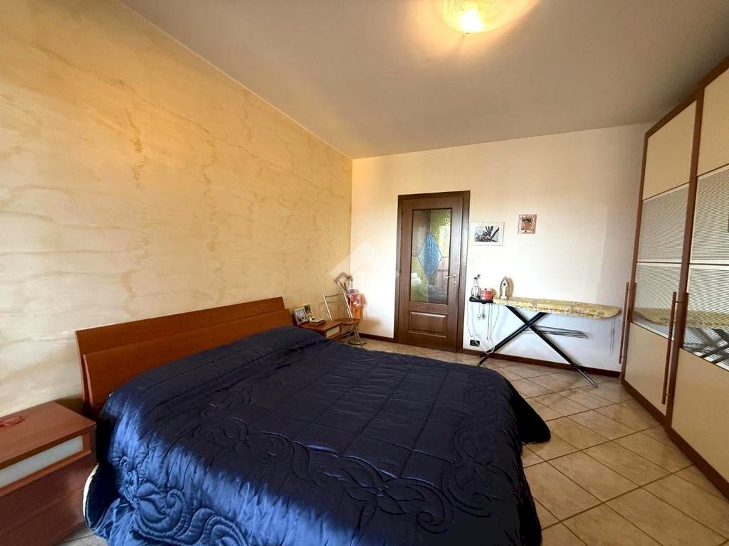 Portion of a house Via Lobrino, Cerano - photo 3