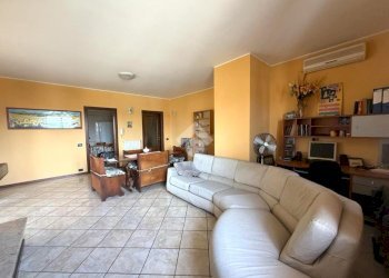 Portion of a house Via Lobrino, Cerano - photo 10