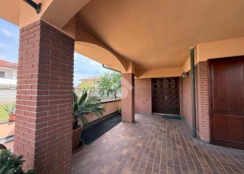 Portion of a house Via Lobrino, Cerano - photo 16