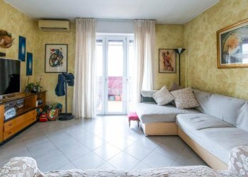 Three-room apartment Via Massimo D'Azeglio, Rozzano - photo 7