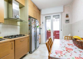 Three-room apartment Via Massimo D'Azeglio, Rozzano - photo 9