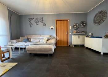 Three-room apartment Via Goffredo Mameli, Cameri - photo 1