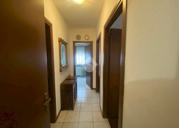 Three-room apartment Viale Sandro Pertini, Collecchio - photo 10