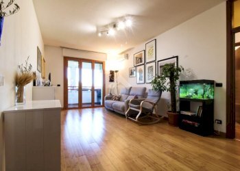 Three-room apartment Via Duccio di Buoninsegna, Assago - photo 3