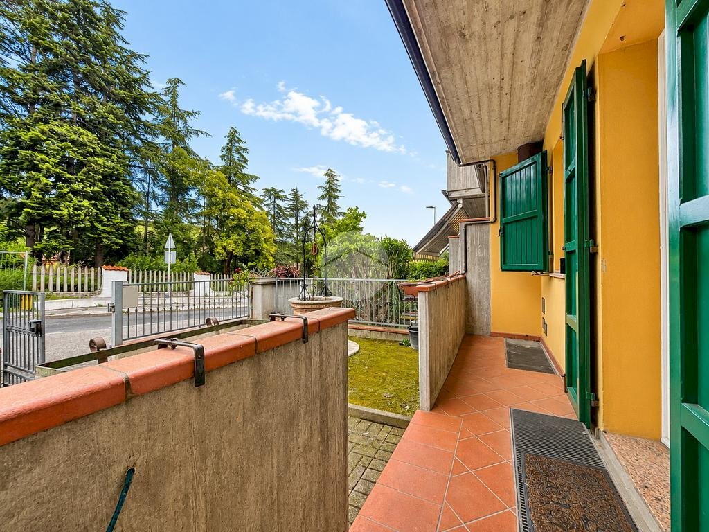 Four-room apartment Via Cornacchiara, Borghi - photo 3