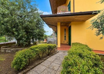 Four-room apartment Via Cornacchiara, Borghi - photo 5