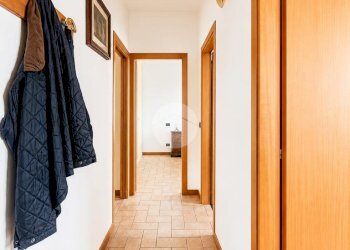 Four-room apartment Via Cornacchiara, Borghi - photo 11
