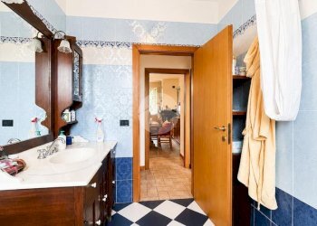 Four-room apartment Via Cornacchiara, Borghi - photo 15