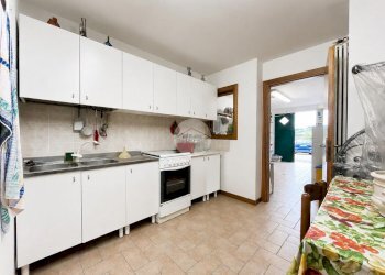 Four-room apartment Via Cornacchiara, Borghi - photo 20