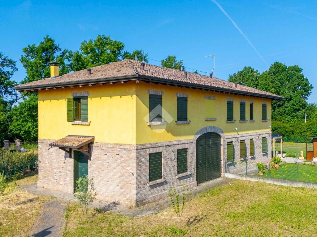 Porzione di casa Via Fratelli Bandiera, Reggio nell'Emilia - foto 2