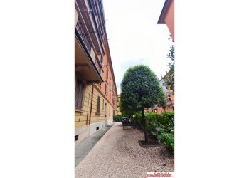 Four-room apartment Bologna (neighborhood Costa Saragozza) - photo 2