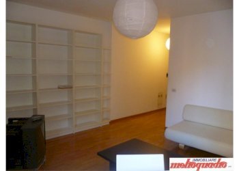 Three-room apartment Bologna (neighborhood Centro Storico) - photo 2