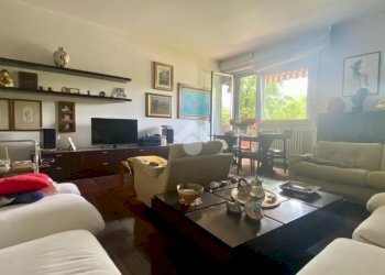 Four-room apartment Via Valsesia, Milano (neighborhood Baggio) - photo 2