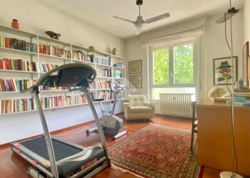 Four-room apartment Via Valsesia, Milano (neighborhood Baggio) - photo 13