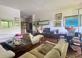 Four-room apartment Via Valsesia, Milano (neighborhood Baggio) - photo 27