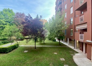 Four-room apartment Via Valsesia, Milano (neighborhood Baggio) - photo 29