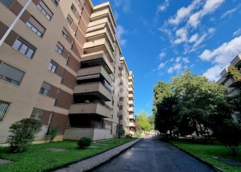 Three-room apartment Via Teobaldo Ciconi, Milano (neighborhood Inganni) - photo 1