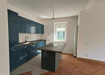 Three-room apartment Via Grivola, Milano (neighborhood Niguarda) - photo 1