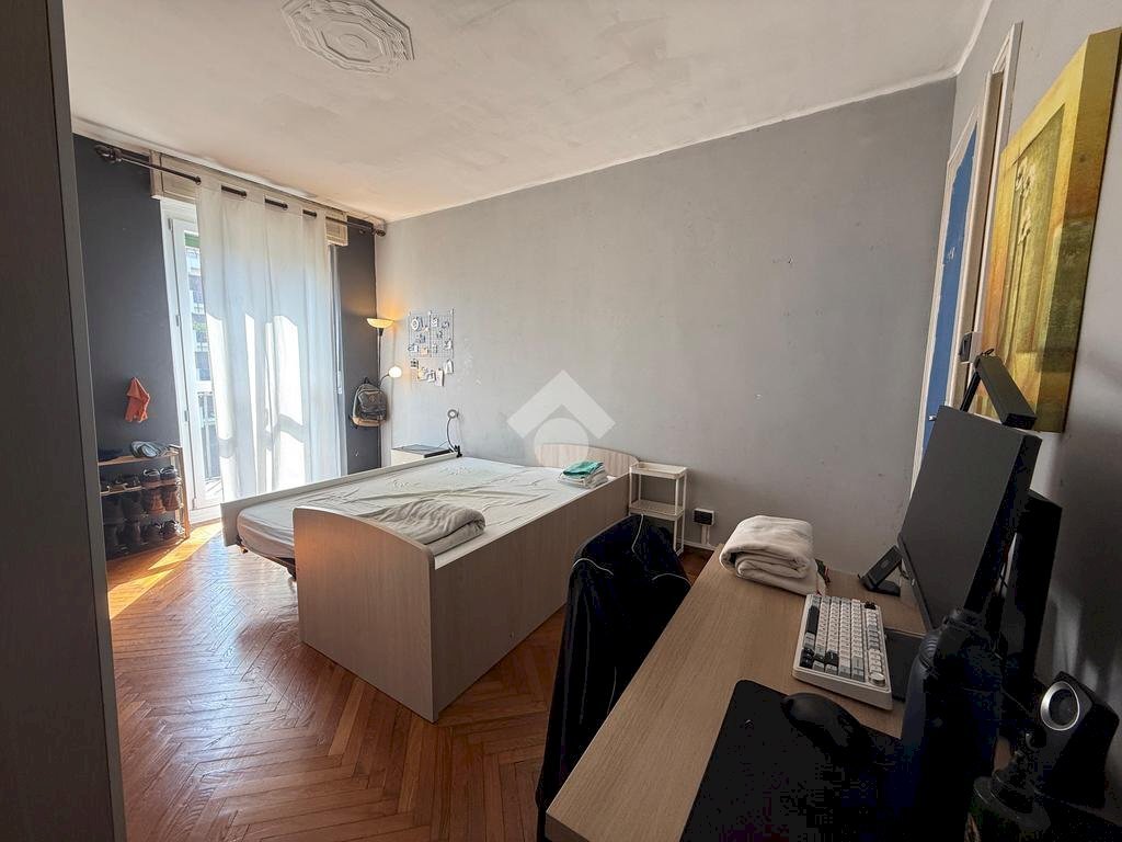 Four-room apartment Corso peschiera, Torino (neighborhood Cenisia) - photo 2