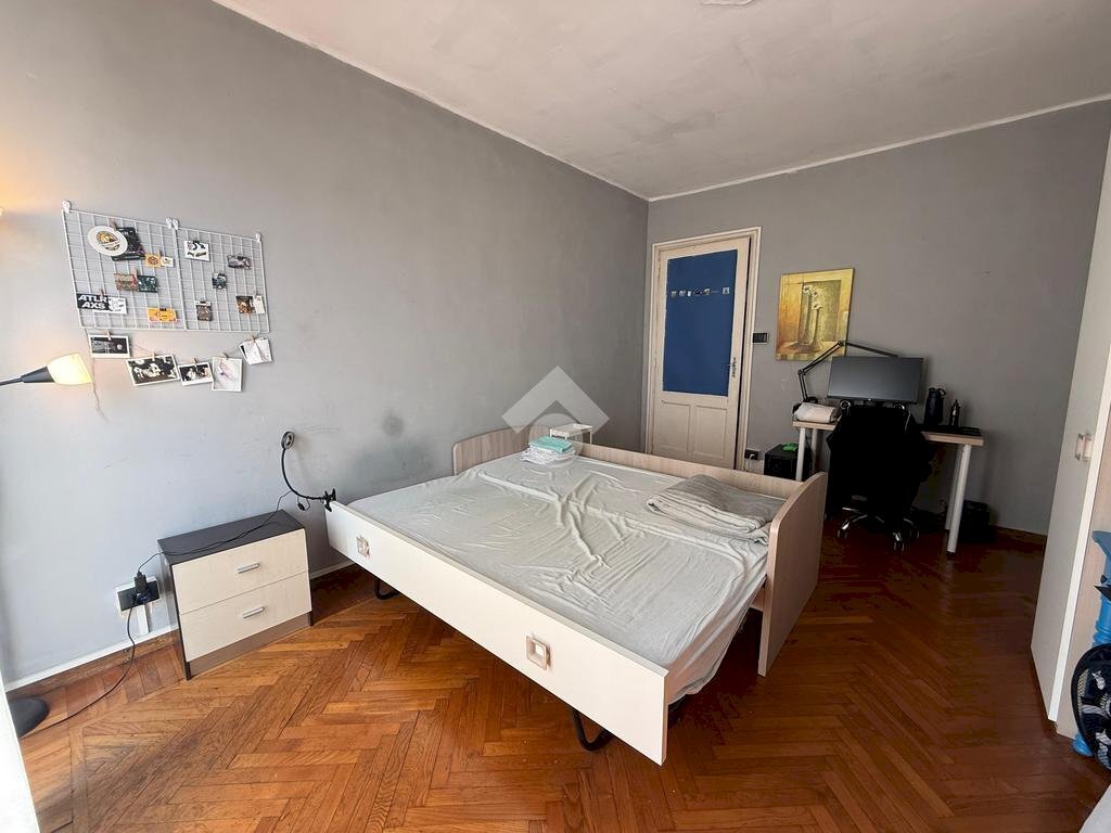 Four-room apartment Corso peschiera, Torino (neighborhood Cenisia) - photo 3