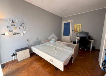 Four-room apartment Corso peschiera, Torino (neighborhood Cenisia) - photo 3