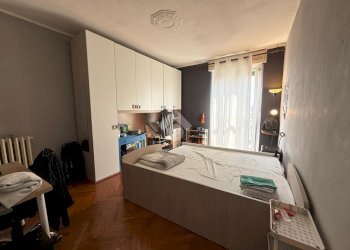 Four-room apartment Corso peschiera, Torino (neighborhood Cenisia) - photo 4