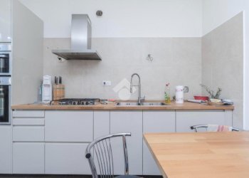 Four-room apartment Via giovanni da verazzano, Torino (neighborhood Crocetta) - photo 4