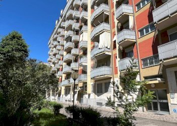 Three-room apartment Via Cascina Corba, Milano (neighborhood Inganni) - photo 1