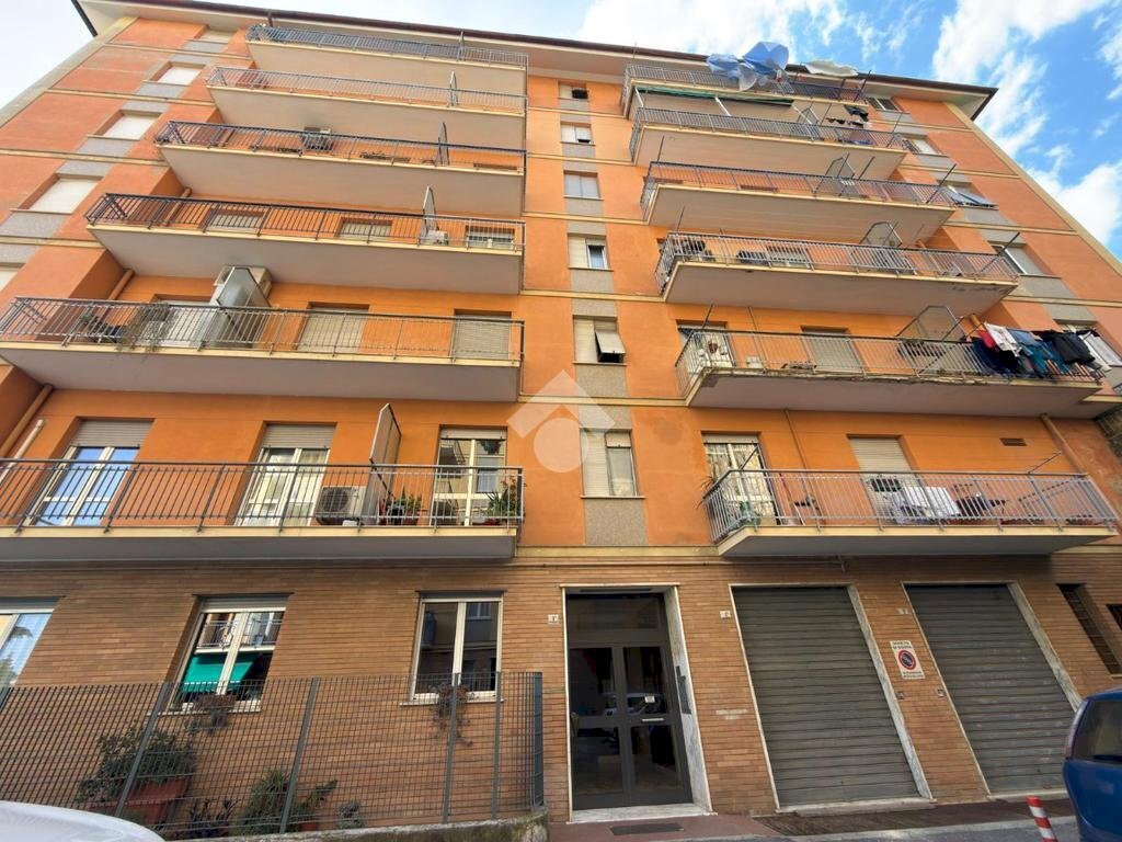 Three-room apartment Via Enrico Morselli, Genova (neighborhood Voltri) - photo 3