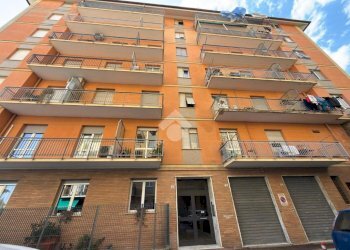 Three-room apartment Via Enrico Morselli, Genova (neighborhood Voltri) - photo 3
