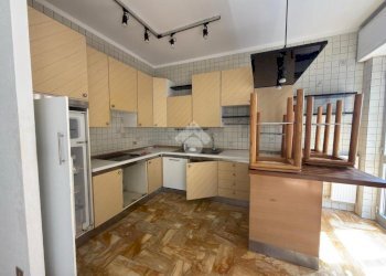 Three-room apartment Via Enrico Morselli, Genova (neighborhood Voltri) - photo 12
