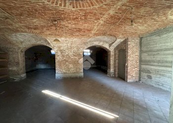 Stable - Palace Viale dei Partigiani, Asti - photo 9