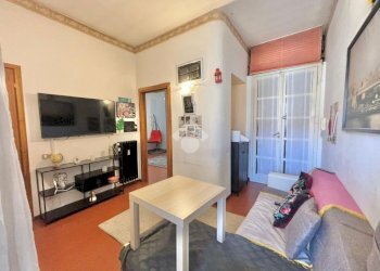 Two-room apartment Via Edmondo de Amicis, Novara - photo 1
