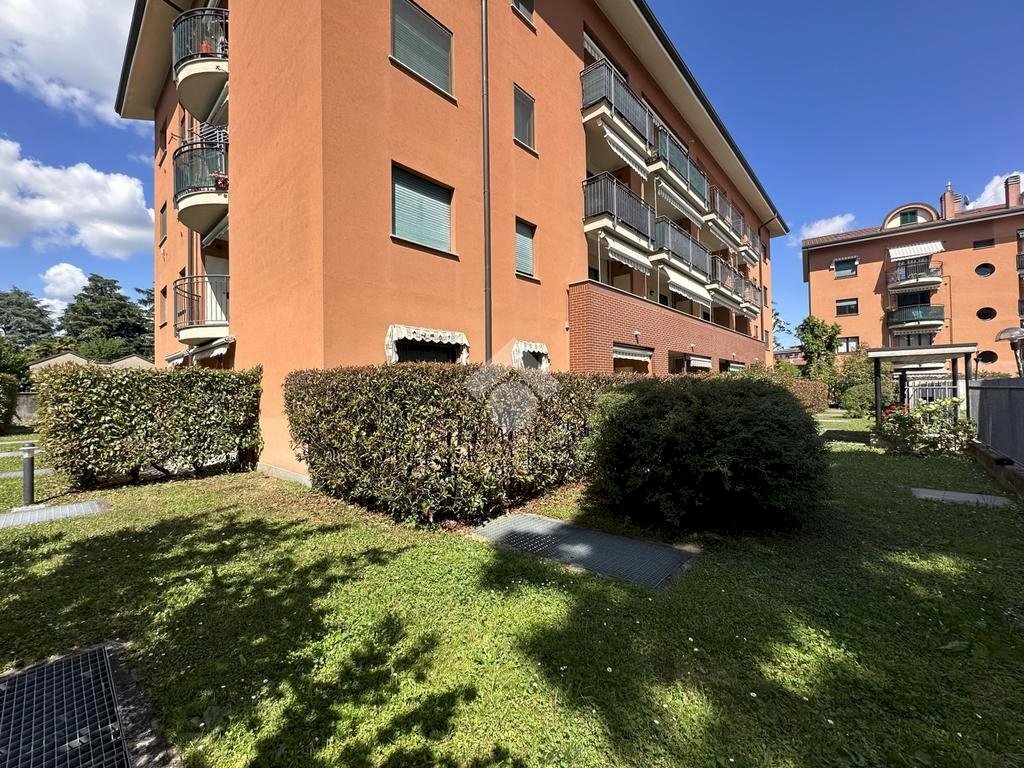 Two-room apartment Via Clemente Alberti, Carugate - photo 1